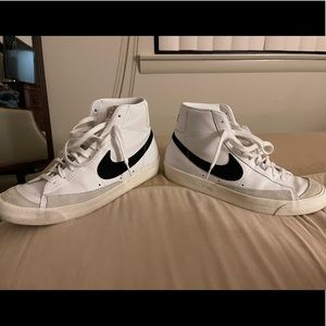 Nike Blazer Mid 77